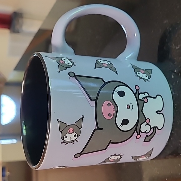 💜Kuromi Mug - Picture 3 of 5